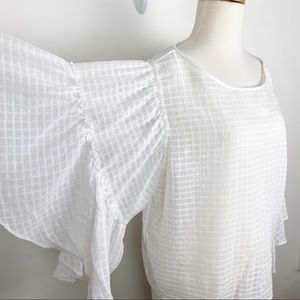 VINCE CAMUTO l Peasant Top